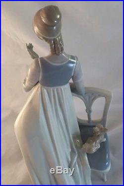 19 Huge Lladro Figurine #4719 Lady Empire Woman by Dog In Chair