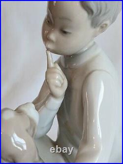 1970's LLADRO BOY WITH DOG 1970-97 PORCELAIN FIGURINE #4522G