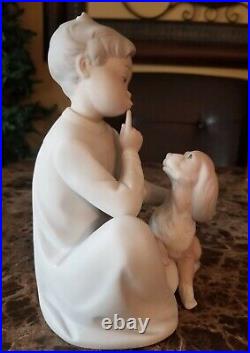 1971 LLADRO 7.5 Boy With Dog #4522 Figurine Matte Finish Vintage Retired