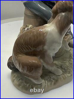 1985 Lladro Porcelain Figurine This One's Mine #5376 Boy with Dog & Puppies