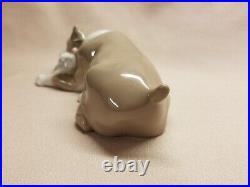 1990 Lladro Figurine Unlikely Friends (Bull Dog & Cat) #6417 Retired No Box