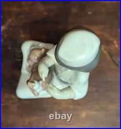 1990s Lladro Little Veterinarian #6348 Nurse Vet Puppy Dog Statue Figurine