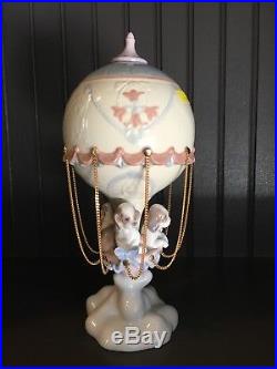 1997 Lladro Figurine Up And Away, 06524, Puppies, Hot Air Balloon, Dogs Retired