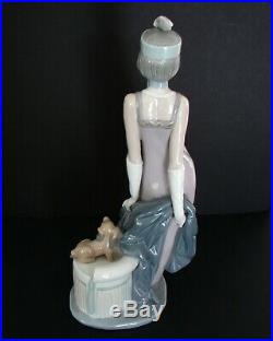 Art Deco LLADRO Porcelain Couplet Lady with Dog Figurine #5174 13 Retired 1994