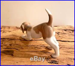 Authentic Retired Lladro Glazed On The Scent Beagle Dog Figurine #5348