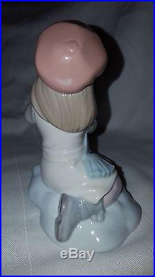 Authentic retired Lladro dog bust #8265 porcelain girl with puppy figurine