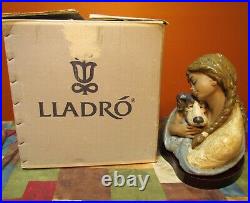 BREATHTAKING LLADRO #2199 DEVOTED FRIENDS GIRL & DOG-RETIRED-EXCELLENT/MINT withOB