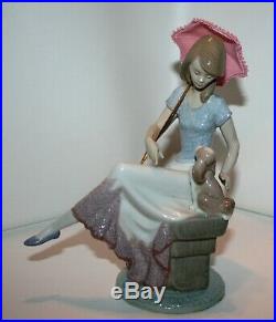 Beautiful LLADRO 7612 Picture Perfect Retired Girl Lady Dog Puppy Parasol