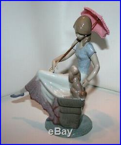 Beautiful LLADRO 7612 Picture Perfect Retired Girl Lady Dog Puppy Parasol