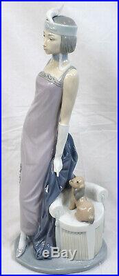 Beautiful Large 13.5 1982 Lladro Couplet Flapper Woman and Dog Figurine