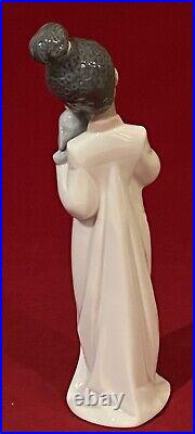 Black Legacy Lladro #6463 My Cuddly Puppy Girl Hugging Puppy Doll-excellent