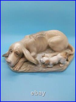 Bloodhound or Basset Nao Lladro Hound Puppy Figurine 11.5 Spain Ears Eyes