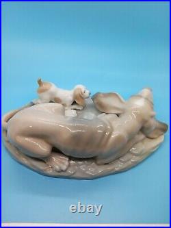 Bloodhound or Basset Nao Lladro Hound Puppy Figurine 11.5 Spain Ears Eyes