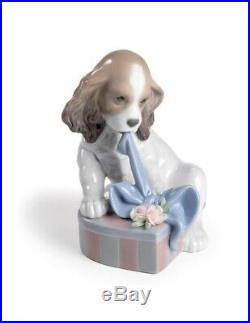 Can't Wait! Christmas Edition Dog Open Gift Figurine By Lladro Porcelain #8692