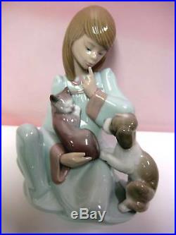 Cat Nap Girl Kitten & Dog Figurine By Lladro #5640