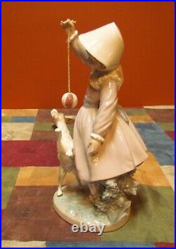 Darling Lladro #5078 Girl Dog And Ball Young Girl+retired-excellent/mint