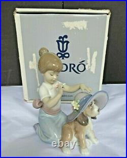 EUC Vtg Lladro 6862 Porcelain Figurine An Elegant Touch Girl Dog Hat with Box