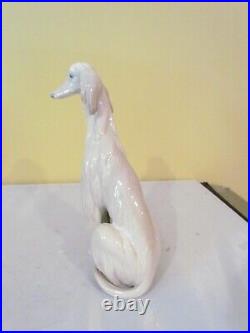 EXQUISITE LLADRO #1069 AFGHAN HOUND SITTING DOWN-EXCELLENT/MINT with O. BOX