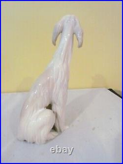 EXQUISITE LLADRO #1069 AFGHAN HOUND SITTING DOWN-EXCELLENT/MINT with O. BOX