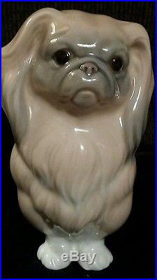 Early unmarked Pre-1960 Lladro Pekingese Dog Figurine