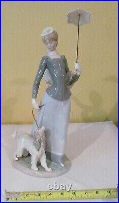 Elegant Large Lladro #4914 Lady With Shawl & Dog-retired-excellent/mint