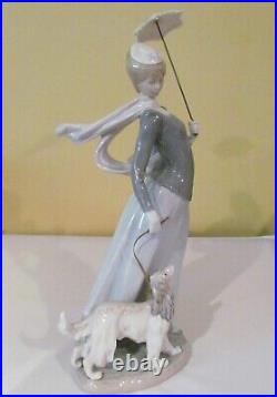 Elegant Large Lladro #4914 Lady With Shawl & Dog-retired-excellent/mint