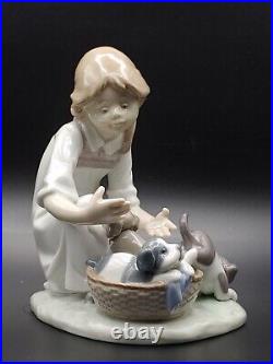 Excellent Vintage Lladro Joy In Basket Girl With Puppies Glossy Figurine Statue