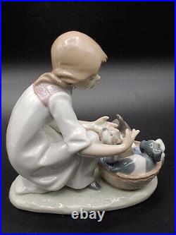 Excellent Vintage Lladro Joy In Basket Girl With Puppies Glossy Figurine Statue