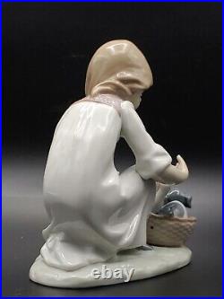 Excellent Vintage Lladro Joy In Basket Girl With Puppies Glossy Figurine Statue