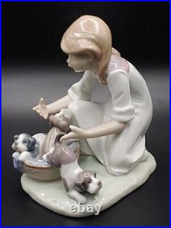 Excellent Vintage Lladro Joy In Basket Girl With Puppies Glossy Figurine Statue