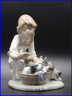 Excellent Vintage Lladro Joy In Basket Girl With Puppies Glossy Figurine Statue