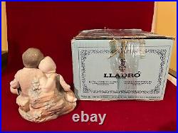 FRIENDLY LLADRO #1230 LITTLE BROTHERS 2 KIDS & DOG- EXCELLENT/MINT withO. BOX