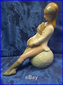 Faithful Friend Girl And Dog Hug Love Porcelain Figurine Nao By Lladro #1650