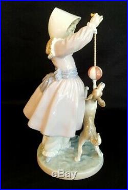 Fine Lladro Teasing The Dog Girl & Ball #5078 Salvador Furio Designer Figurine