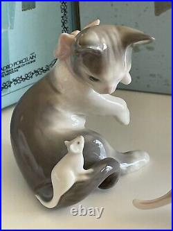 Genuine LLADRO Three Figurings WITH ORIGINAL Boxes cat and mouse, butterfly Dog