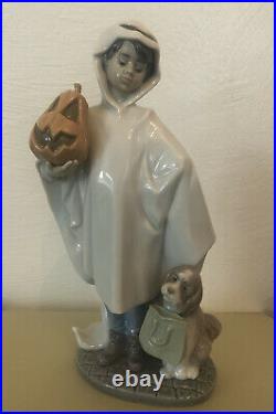 Halloween Lladro 6227 Trick or Treat Boy In Ghost Costume With Dog & Pumpkin