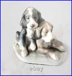 Hand-Crafted Porcelain Figurine Two Pups, NAO by Lladro, Spain 1987