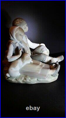 Heartwarming Lladro Friendship figurine