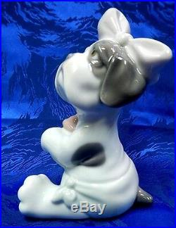 It's Mine Dog Bulldog Bow Bottle Porcelain Figurine Nao By Lladro 1728