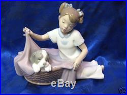 It's Time To Sleep Female Girl Puppy Dog Porcelain Figurine Nao By Lladro 1417