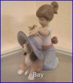 Ladro Figurine Elegant Touch Girl With Dog Figurine By Lladro #6862 Mint