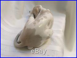LLADRO 1067 Old Dog Retired! Mint Condition