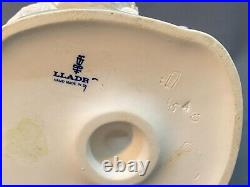 LLADRO 1088 Girl Sitting In Chair With A Flower Basket And Dog Figurine Mint