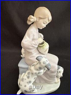 LLADRO 1248 THE SWEET MOUTHED HONEY LICKERS GIRL w DALMATION DOGS FIGURINE SPAIN