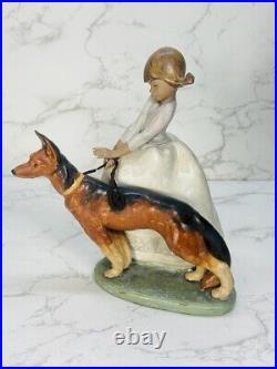 LLADRO 1533 Not So Fast Retired Rare Girl with Dog On Leash