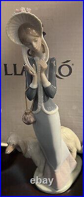 LLADRO 1537 Stepping Out! Retired! See Description! Original Grey Box! Rare