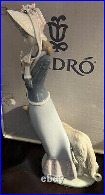 LLADRO 1537 Stepping Out! Retired! See Description! Original Grey Box! Rare