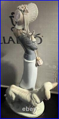 LLADRO 1537 Stepping Out! Retired! See Description! Original Grey Box! Rare