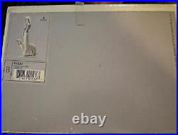 LLADRO 1537 Stepping Out! Retired! See Description! Original Grey Box! Rare