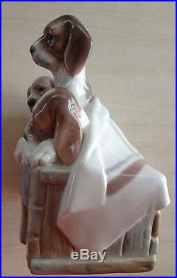 LLADRO 4 Beagle Puppies Dogs in a Basket Mint Condition